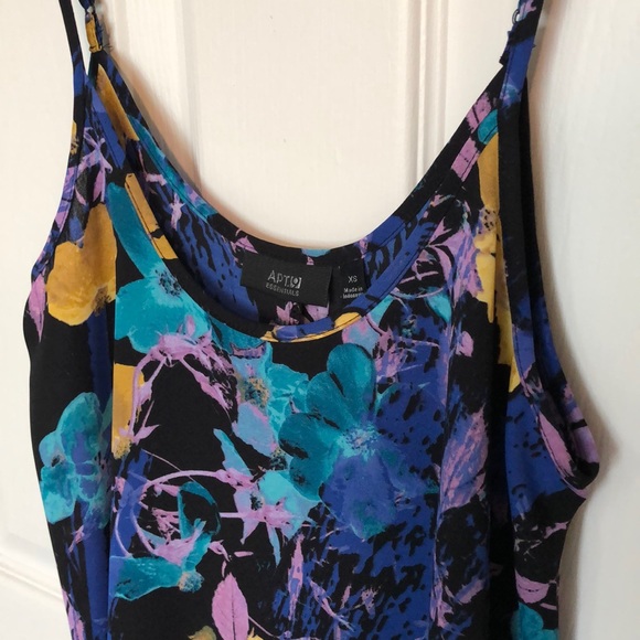 Apt. 9 Tops - Vibrant Floral Tank Top